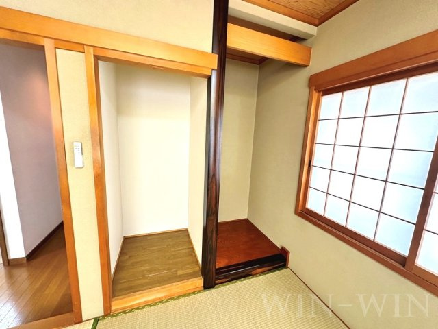 南島町貸家の収納