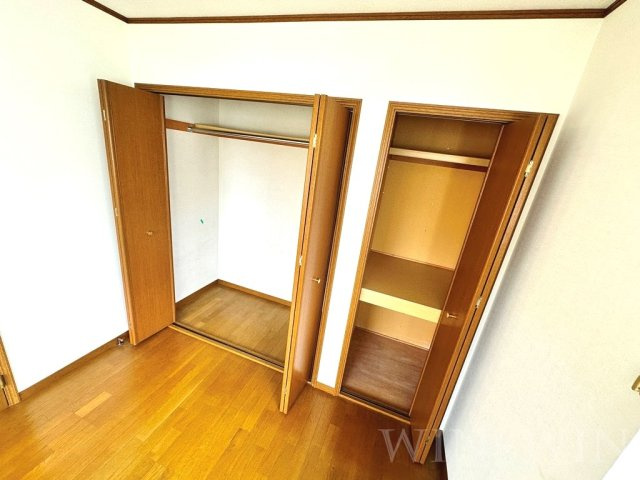 南島町貸家の収納