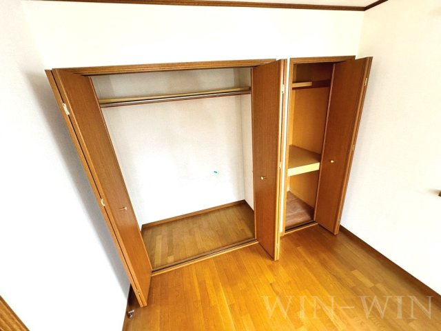 南島町貸家の収納