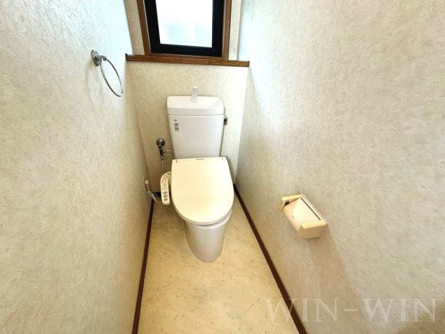 南島町貸家のトイレ