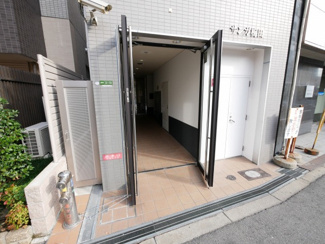 【エントランス】 | サンガ梅田