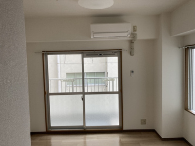 【洋室】 | サンガ梅田