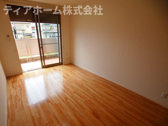 リヴェルの居間・リビング|こちらの居間で趣味の時間をお楽しみください