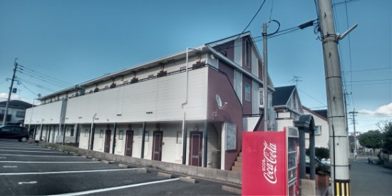 レオパレス本城東四番館の外観