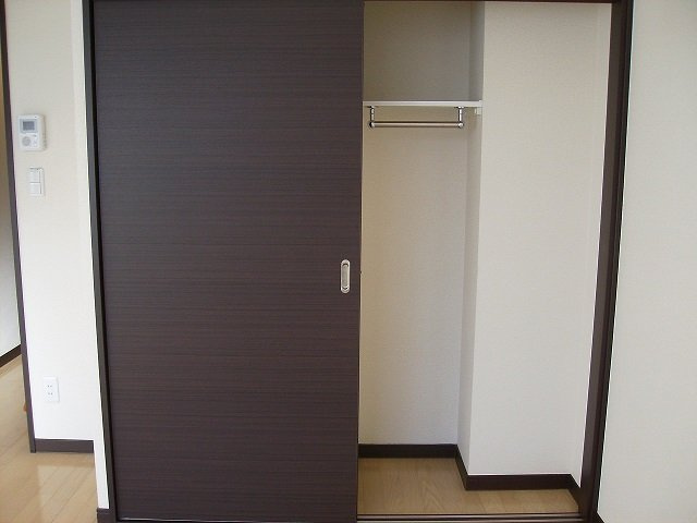 レオネクスト感田の内装