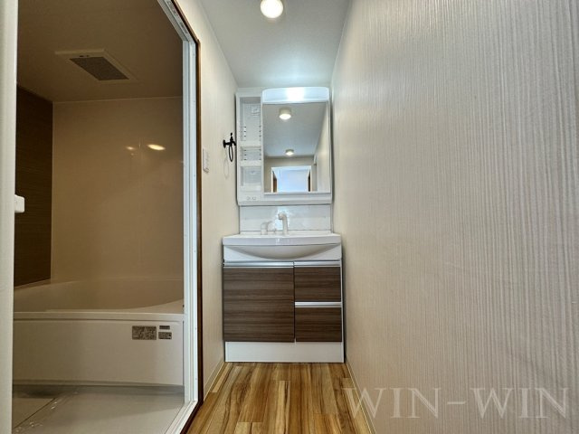 フィオーレコリーナの独立洗面台|イメージ（同建物内別部屋の写真です）