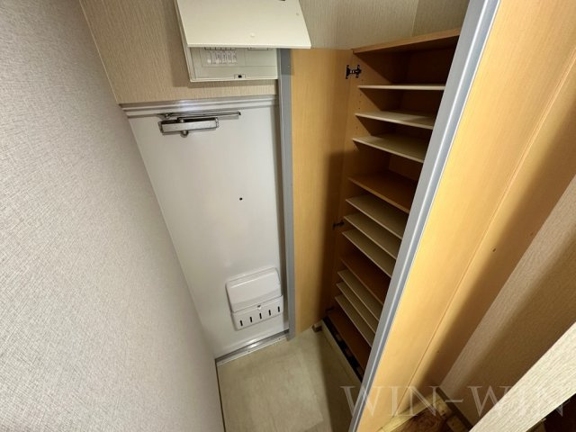 フィオーレコリーナの玄関|イメージ（同建物内別部屋の写真です）