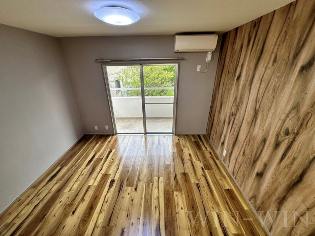 フィオーレコリーナの居間・リビング|イメージ（同建物内別部屋の写真です）