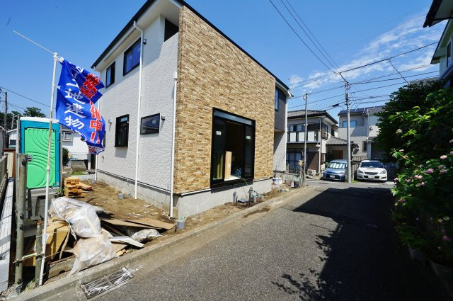 【横浜市瀬谷区三ツ境70-14新築戸建て】★仲介手数料無料★（三ツ境小学校・原中学校）の前面道路含む現地写真
