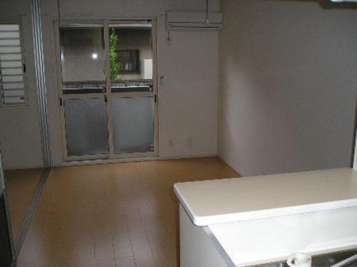 ミウ・ヴィエントのキッチン|南向きの対面キッチンタイプのお部屋です。