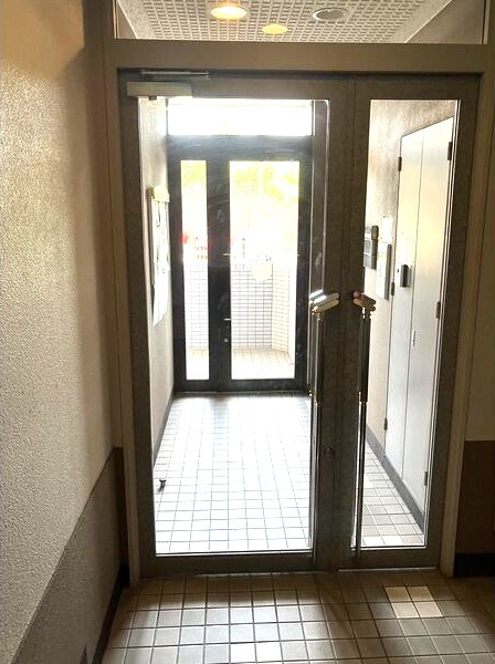 ニュークレスのエントランス