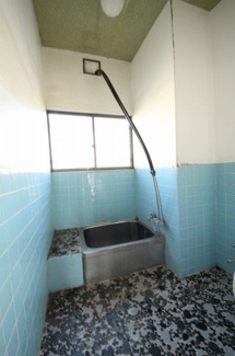 【浴室】 | 西茂呂中古住宅 | 〇風呂〇
お風呂です/2024.12.6撮影