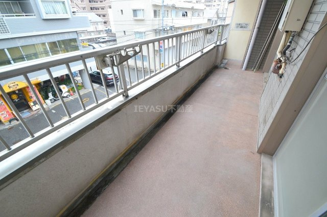 広島市西区草津東１丁目の賃貸マンションのバルコニー