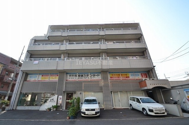 広島市西区草津東１丁目の賃貸マンションの外観