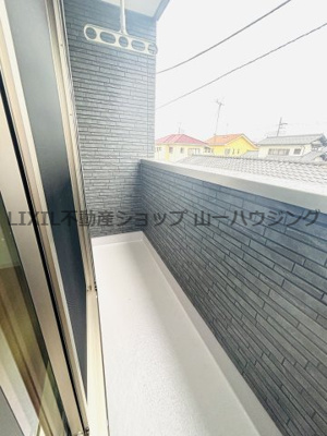 【バルコニー】 | 三橋１丁目ドリームハウス | 南西洋室付随の南ベランダ