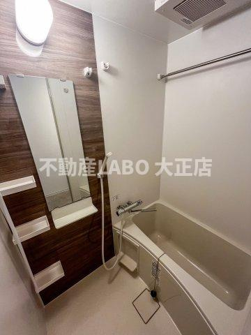 セレニテ阿波座ミラクの浴室