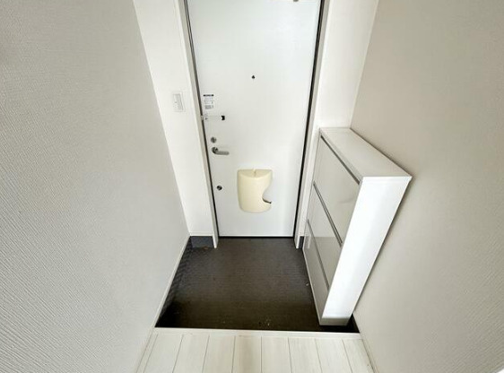 熊本市中央区琴平１丁目のアパートの玄関