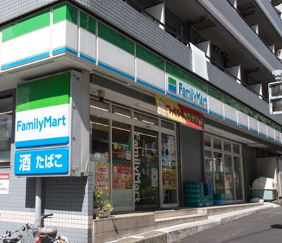 【周辺】 | ヴェルステージ大山　14008 | ファミリーマート 金井窪山手通り店まで116ｍ