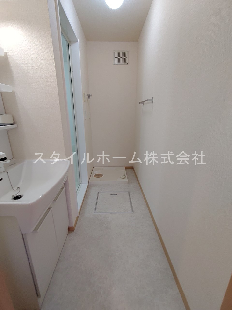 ウィルモア東山の洗面所