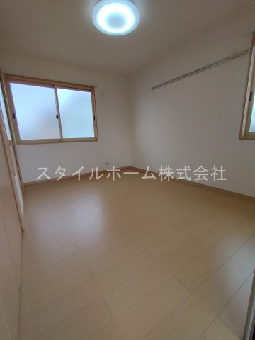 ウィルモア東山の居間・リビング