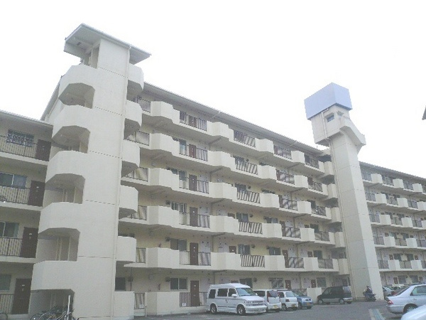 高砂市神爪３丁目の賃貸マンション