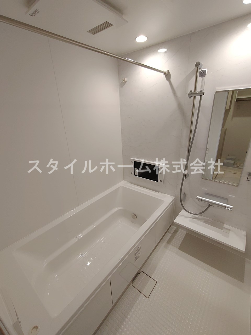 グランヴェール柱の浴室