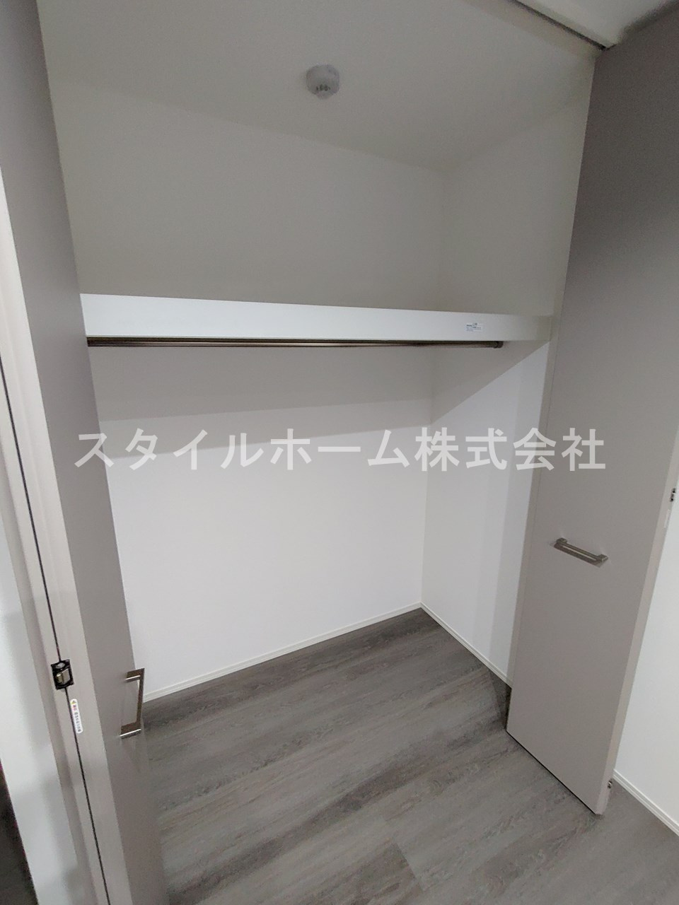 グランヴェール柱の収納