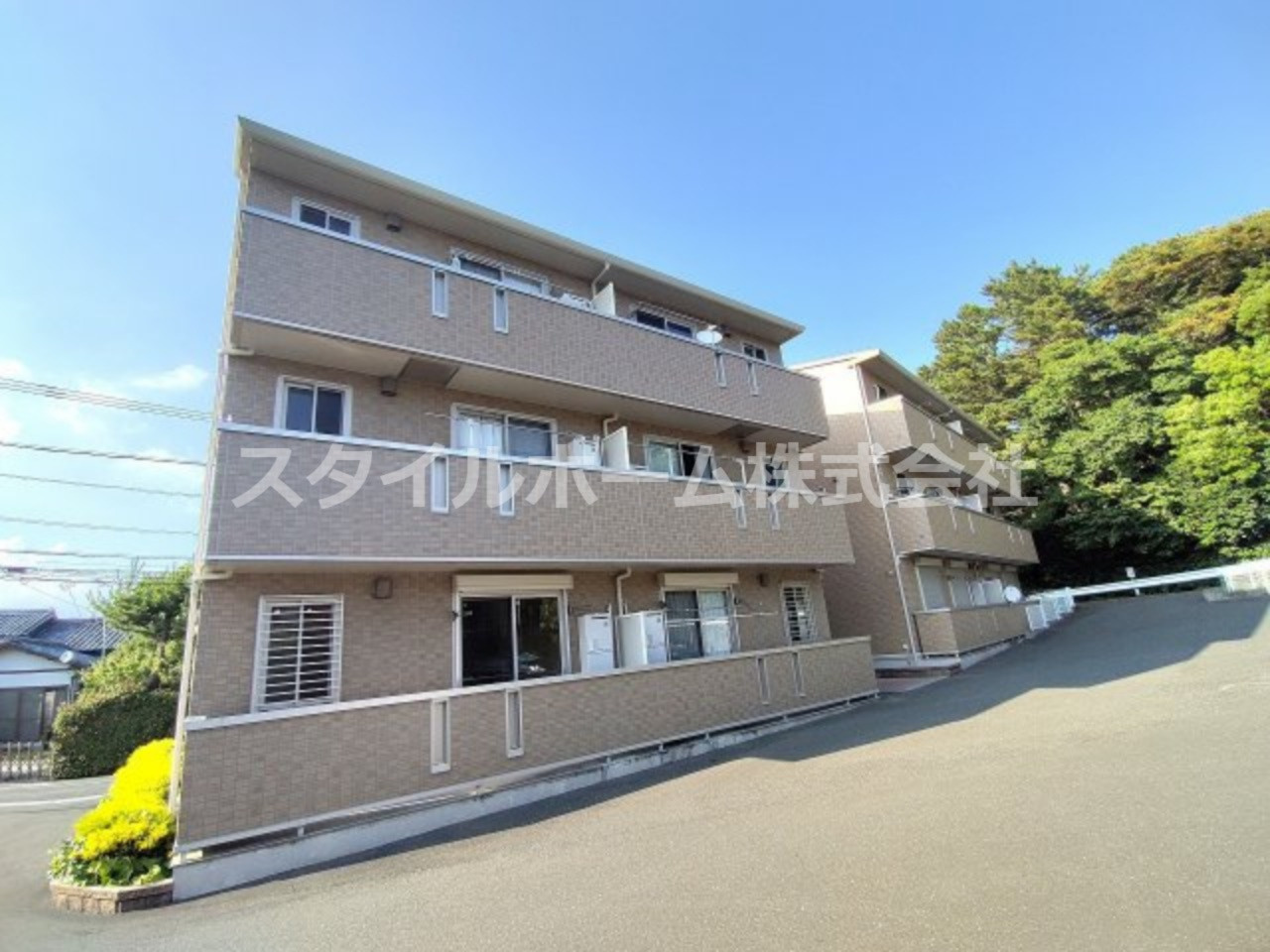 ジュノウタウン　Ｂ棟の外観|外観もきれいです