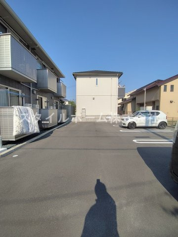 ラフィネの駐車場|駐車場に車を止められます