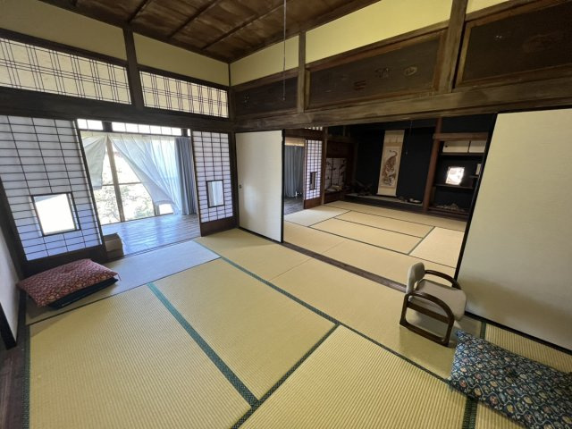 鏡町鏡中古戸建ての和室