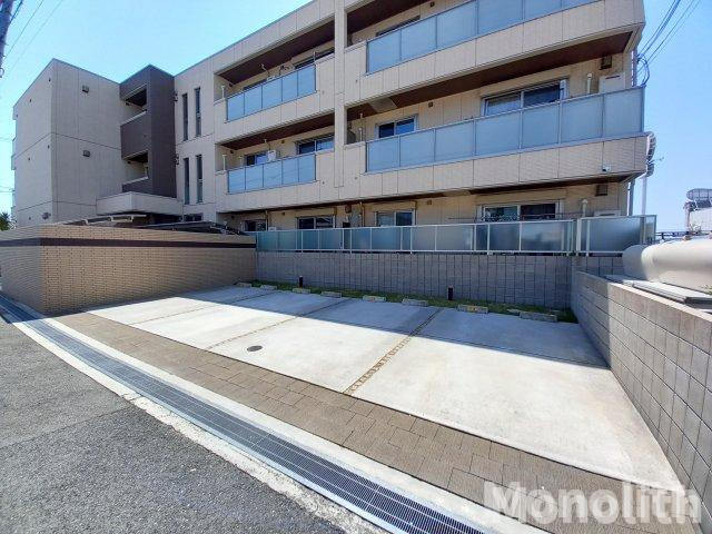 シャーメゾン・ジ・オートリテラスの駐車場