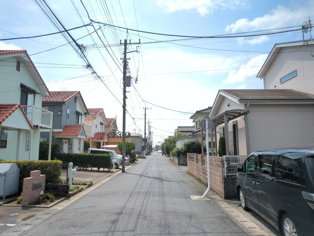 【前面道路含む現地写真】 | 東金市田間2丁目　中古戸建