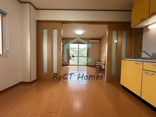 姫路市飯田２丁目の賃貸マンションの居間・リビング