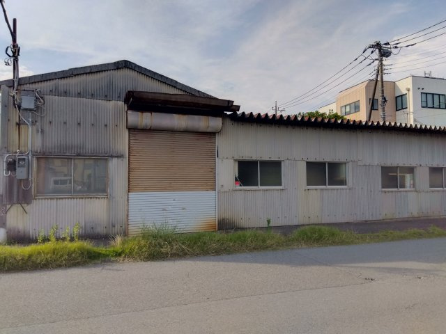 売土地　三島市松本の前面道路含む現地写真|国道136号線まで車で2分です。三島市街地までのアクセス良好です。