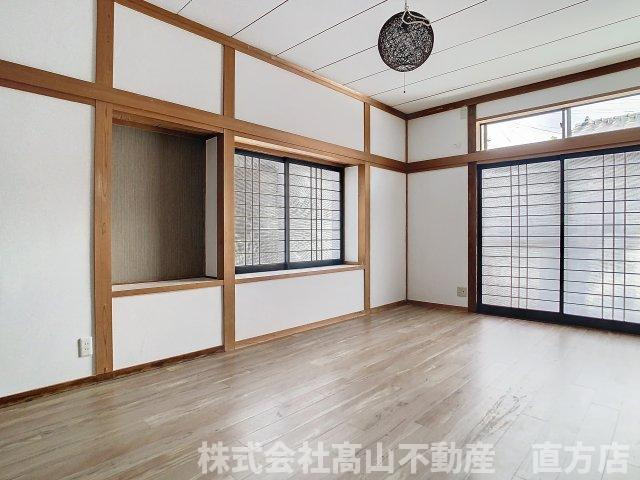 直方市大字中泉の一戸建ての寝室