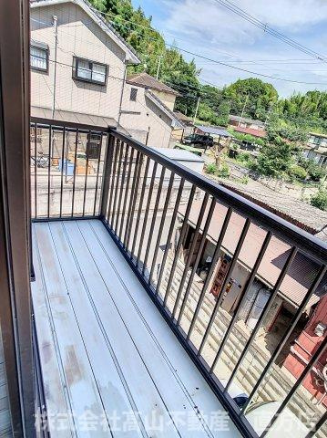 直方市大字中泉の一戸建てのバルコニー