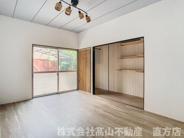 直方市大字中泉の一戸建ての内装