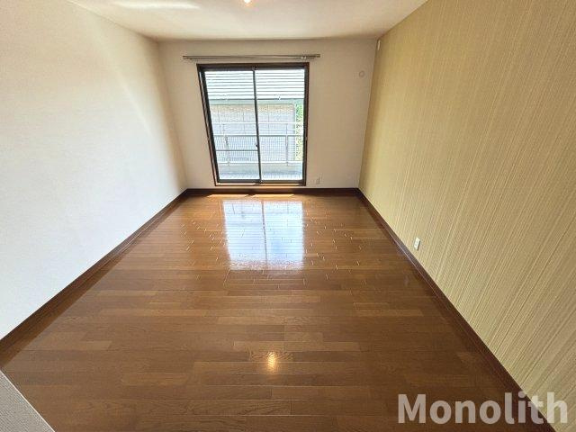 DAIKENN HILLSの洋室