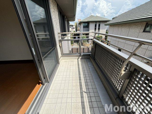 DAIKENN HILLSのバルコニー