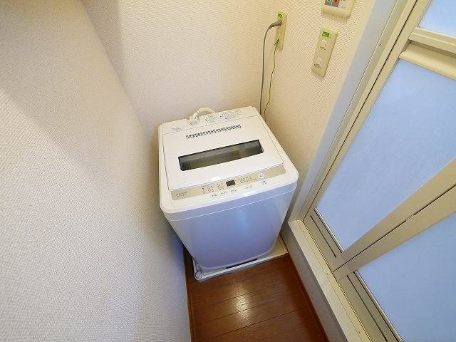 レオパレス千原Ⅱの設備|嬉しい室内洗濯機置き場がございます。