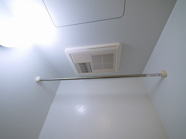 レオパレス千原Ⅱの設備|お風呂には浴室乾燥機もついてます。