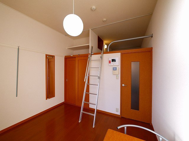 レオパレス千原Ⅱの洋室|広々とした洋室です