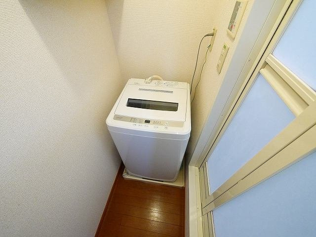 レオパレス千原Ⅱの設備|洗濯機