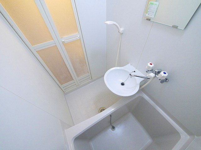 レオパレス千原Ⅱの浴室|日々の暮らしに欠かせないお風呂です