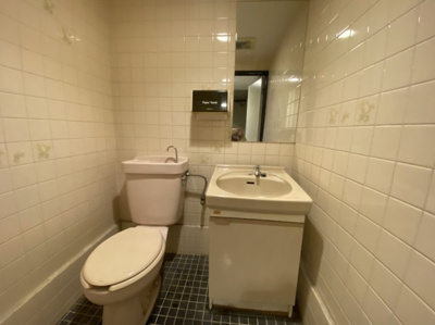 【トイレ】 | 三喜商事ビル