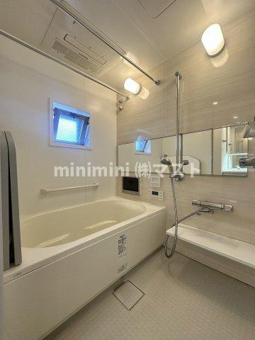 クリスタルエグゼ南堀江の浴室