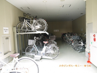 【その他共用部分】 | 建物内に、便利な駐輪場があります。