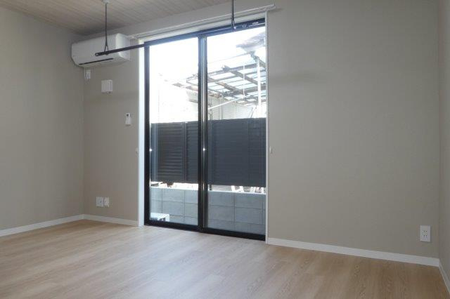 INBORUの居間・リビング|洋室