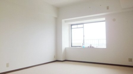 グリーンパーク船橋の居間・リビング|室内どこも大変きれいです。