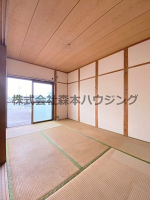 【和室】 | 　雲川向井田貸家 | 明るい和室です
1階